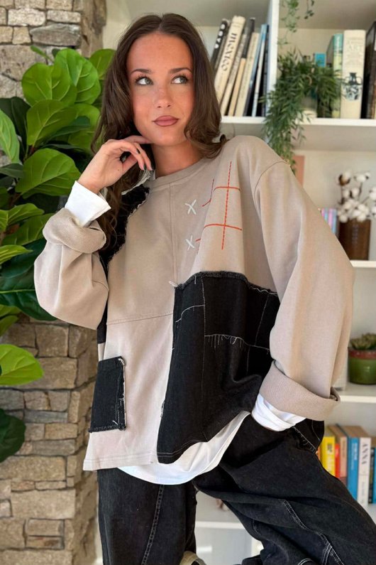 Duran Panel Grid Applique Sweatshirt Mocha